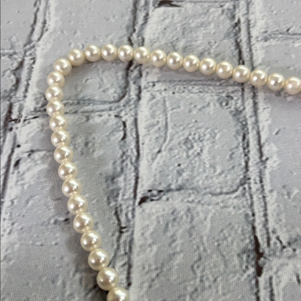 Sarah Coventry Faux Pearl Vintage 24 inch Necklace - Picture 7 of 9